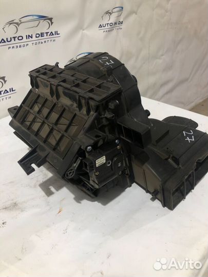 Корпус моторчика печки hyundai elantra XD 1.6 aкпп