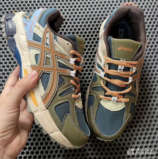 Кроссовки Asics женски и мужские