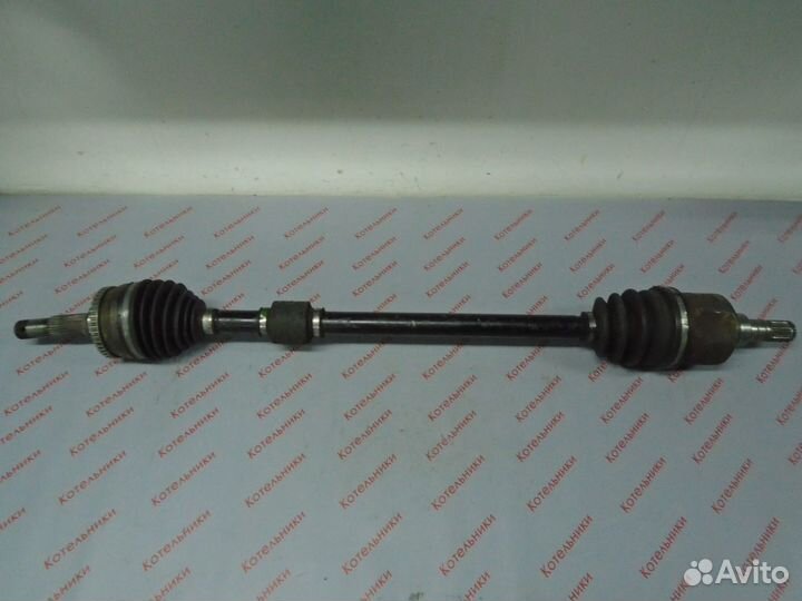 Nissan 39100-6J016 Вал приводной правый