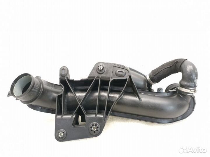 Резонатор воздушного фильтра Audi A4 B8