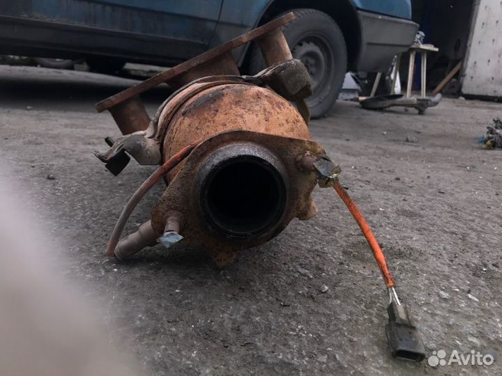 Выпускной коллектор Renault Logan LM05 K4M 2008