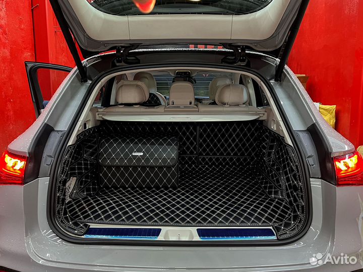 Коврик автомобильный