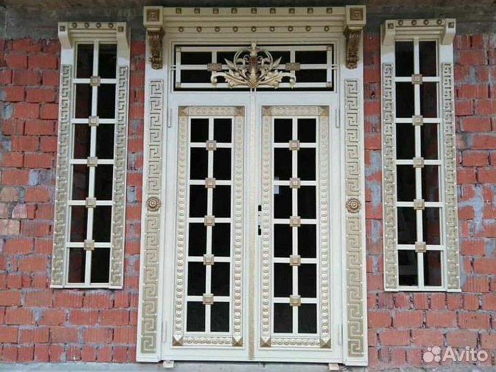 Кованая дверь входная