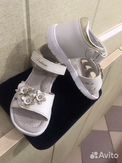 Босоножки для девочки