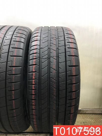 Pirelli P Zero PZ4 255/35 R22 99Y