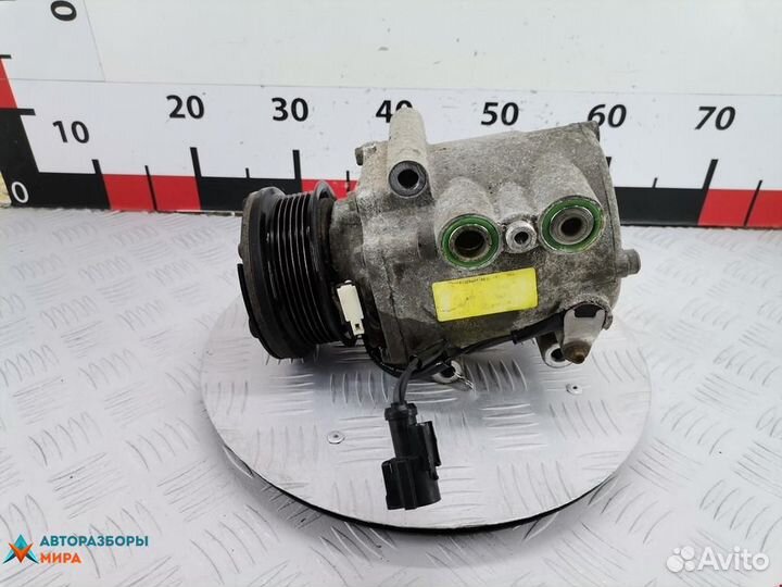 Компрессор кондиционера Ford Fiesta 5 2004 1576677