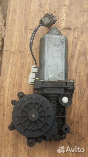 Мотор стеклоподъемника Renault Magnum