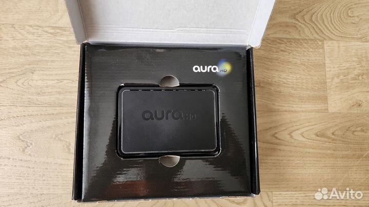 Приставка Smart TV Aura HD Wi-Fi
