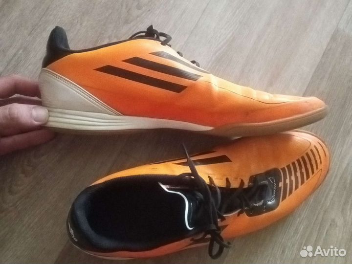 Футзалки adidas