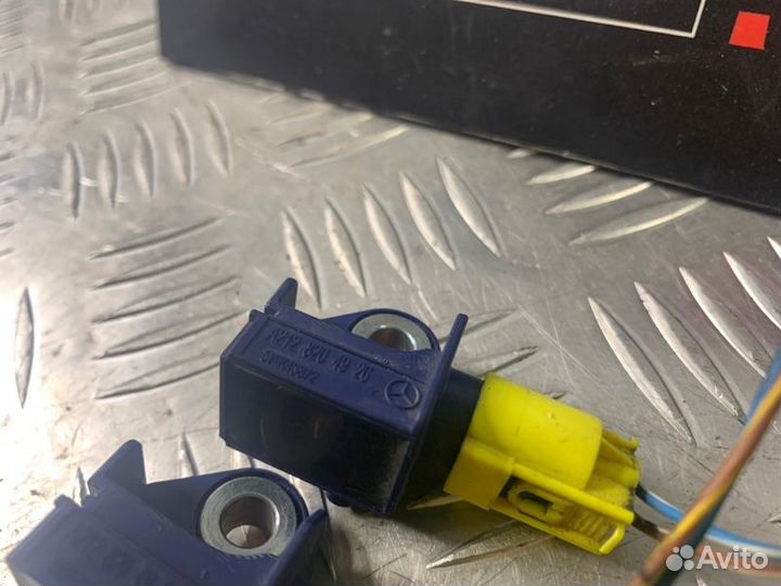 Датчик AIR BAG Mercedes-Benz E-Class W212