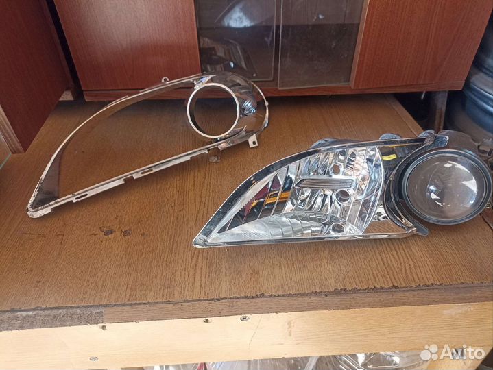 Внутренности фар kia ceed 2011, линзы