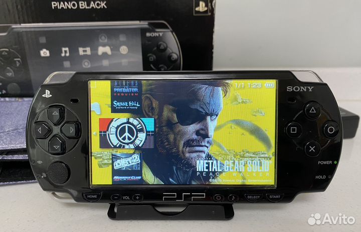 Sony PSP 2008 комплект 100 игр