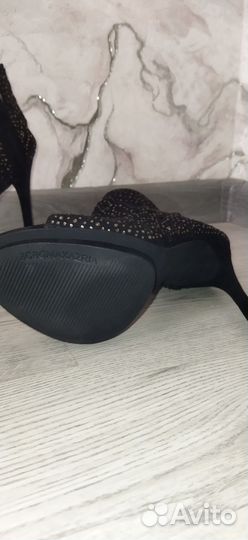 Bcbgmaxazria новые, оригинальные босоножки