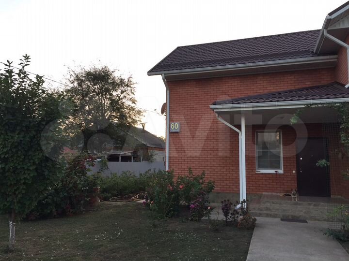 Дом 194,6 м² на участке 10 сот.