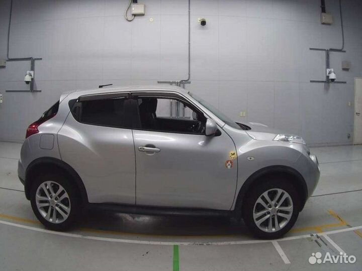 Петля двери передняя левая Nissan Juke F15 MR16DDT