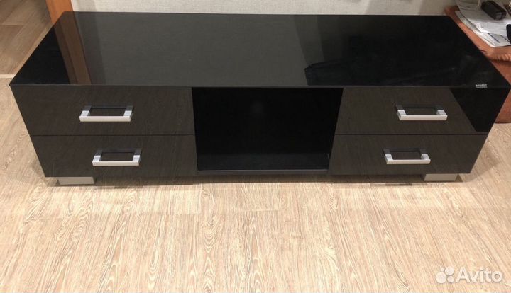 Тумба под телевизор