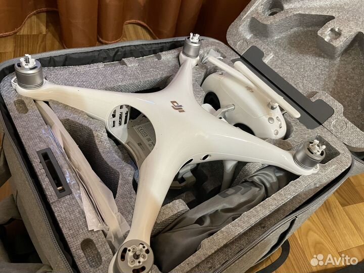 Новый Квадрокоптер dji phantom 4 pro