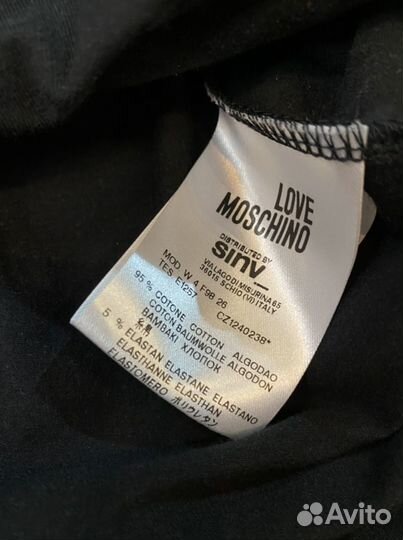 Футболка love moschino