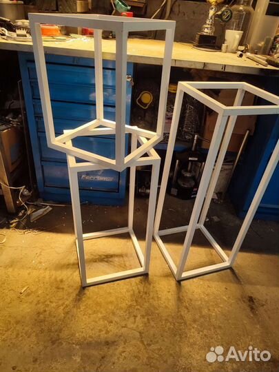 Стеллаж, подставка