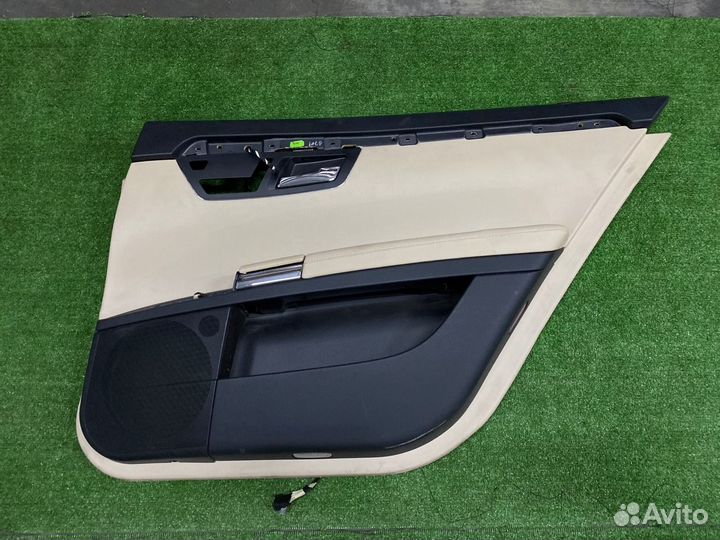 Обшивка двери задняя правая Mercedes-Benz S-Class