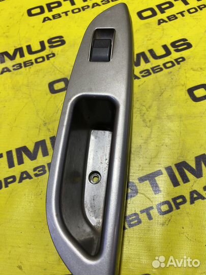 Накладка стеклоподъемника задний левый Lifan X50