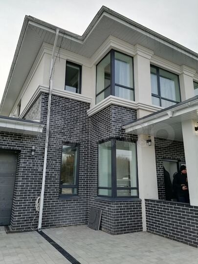 Таунхаус 240 м² на участке 10 сот.