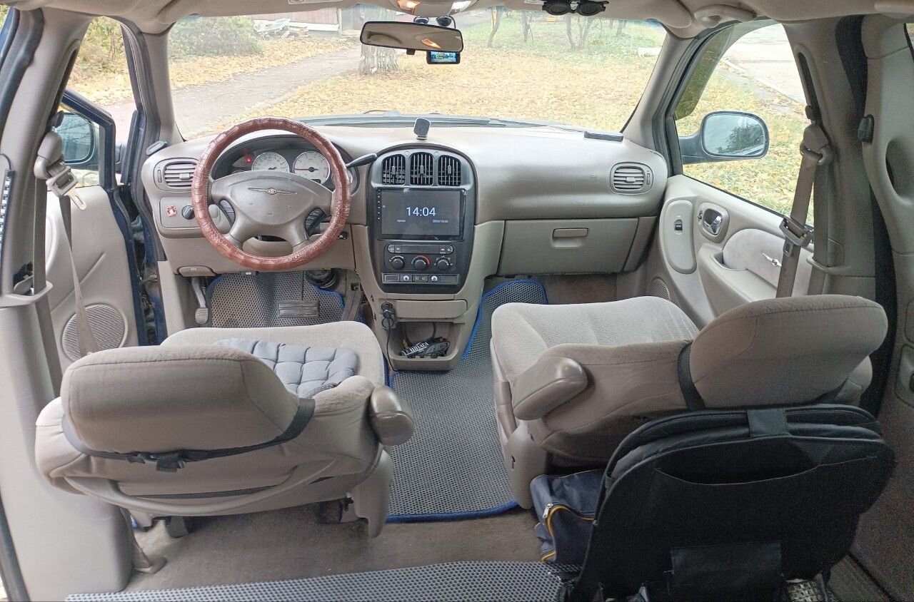 Chrysler Voyager: фото владельца