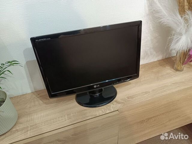 Монитор LG Flatron W2043S объявление продам