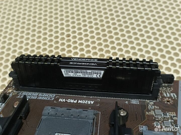 Материнская плата ам4 a520