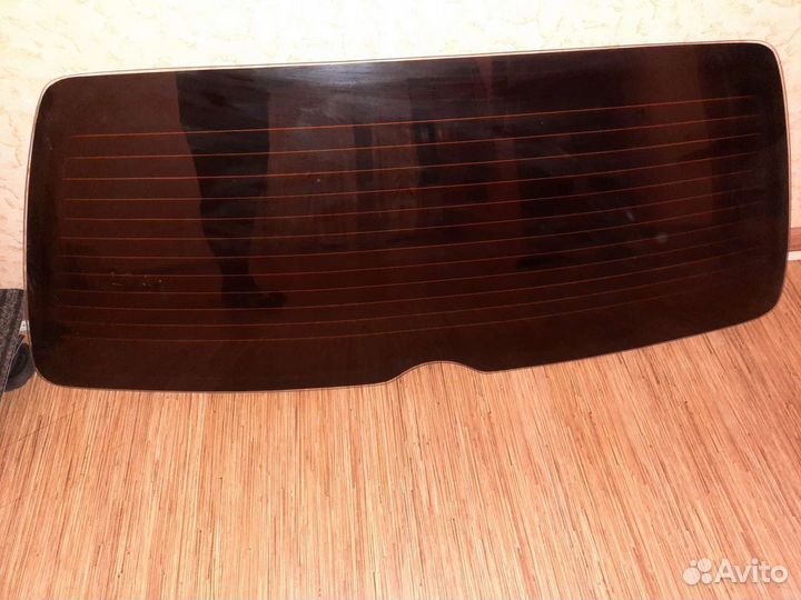 Заднее стекло passat b3 или b4