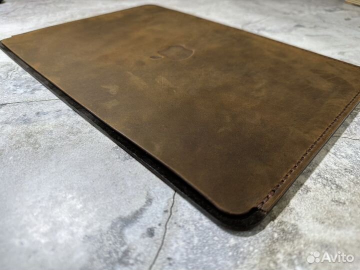 Кожаный чехол для macbook 13