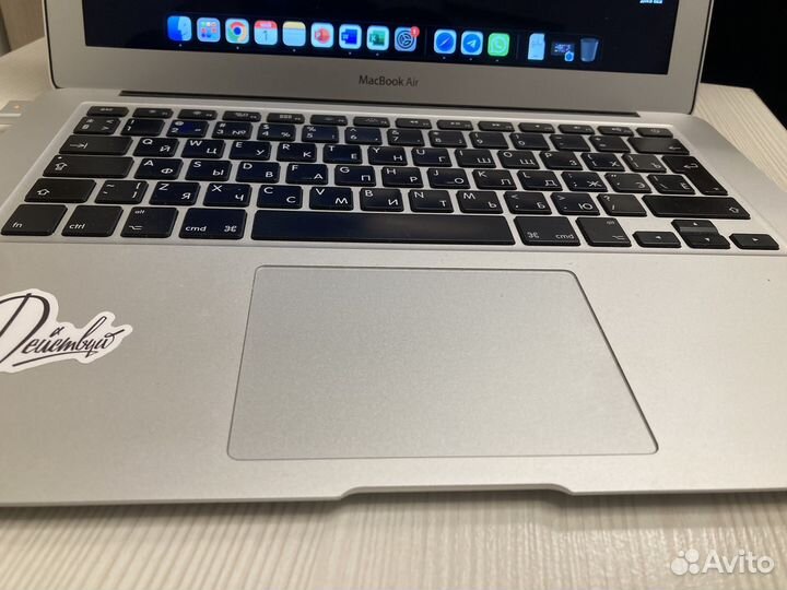 MacBook Air (13-inch, 2017)