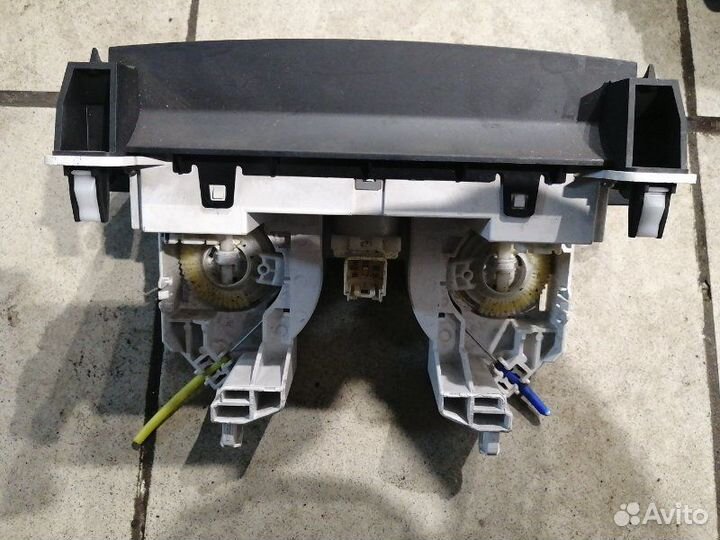 Блок управления печкой Mazda 3 BL 1.6 Z6 2013