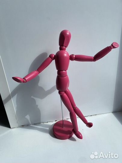 Деревянный гнущийся человек икеа