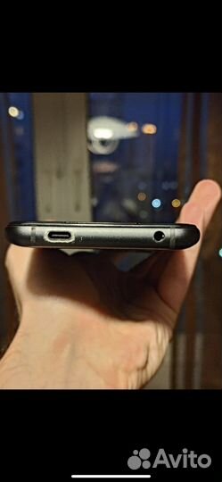 Телефон asus ROG phone 5 12/128