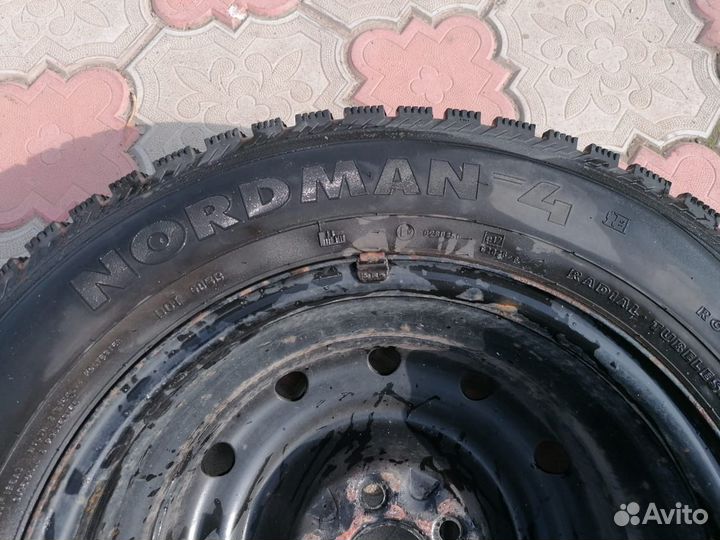 Nordman Nordman 4 215/65 R16