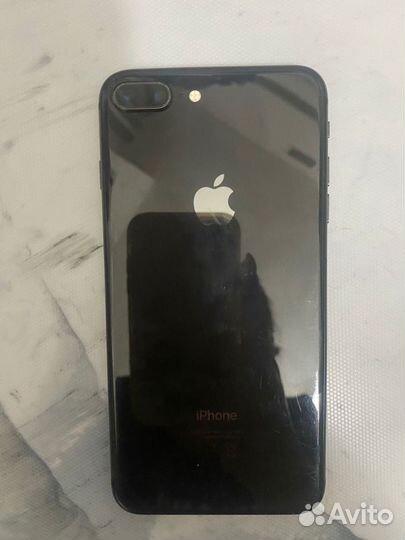 iPhone 8 Plus, 64 ГБ