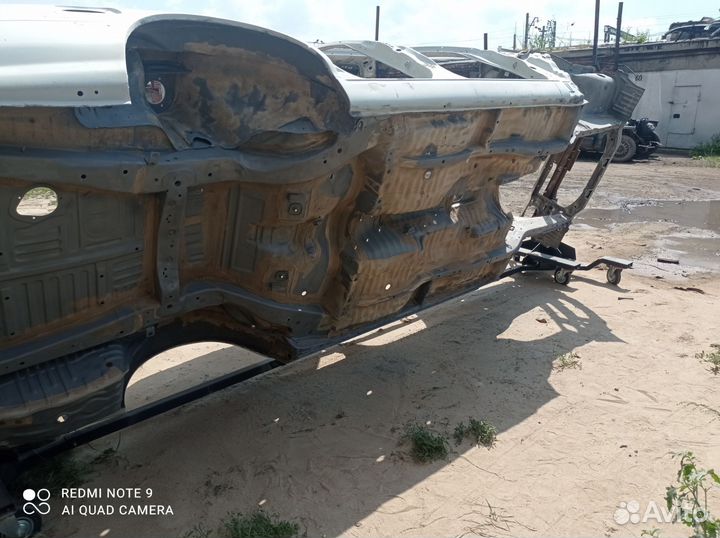 Кузов с документами марк 81