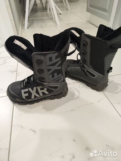 Снегоходные ботинки fxr