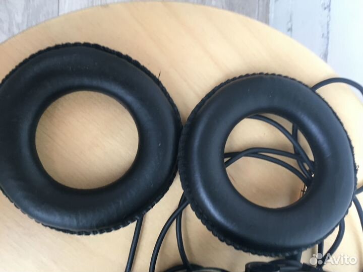 Студийные наушники AKG K 271 MK II