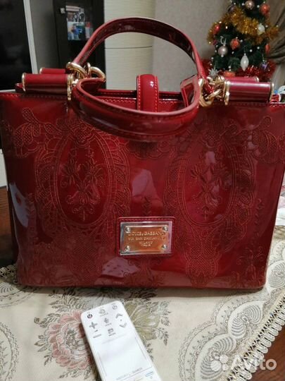 Сумка натуральная кожа лаковая новая