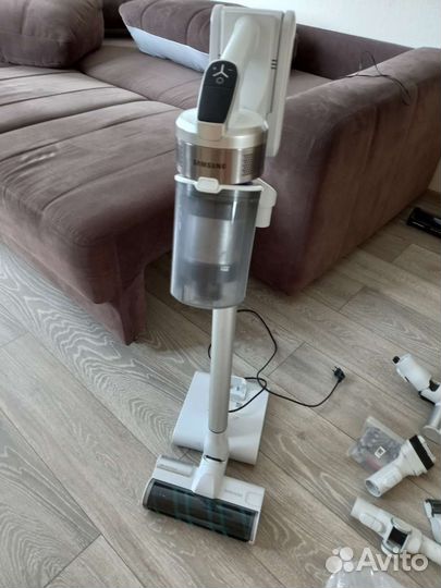 Пылесос вертикальный samsung jet 90e series