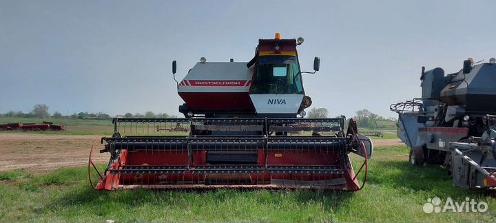 Комбайн Нива-Сельхозтехника СКА-5, 2010