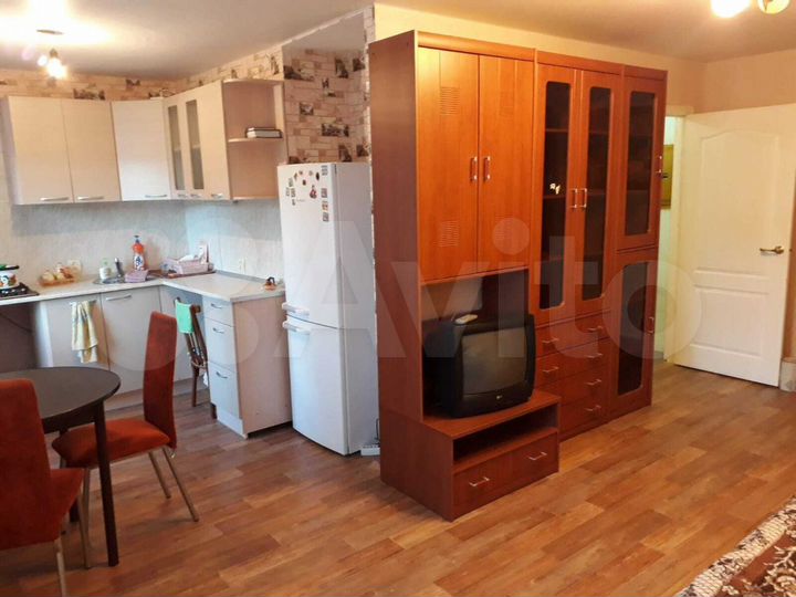 2-к. квартира, 41,8 м², 2/4 эт.