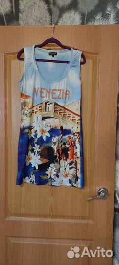 Платья