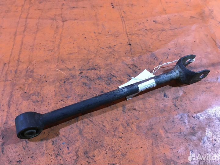 Реактивная тяга задняя Toyota Crown JZS151