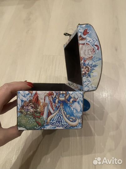 Новогодний сундучок