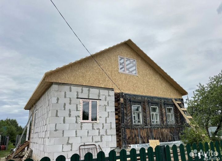 Бригада строителей