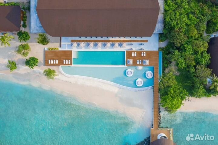 Виллы Westin Maldives Miriandhoo Resort