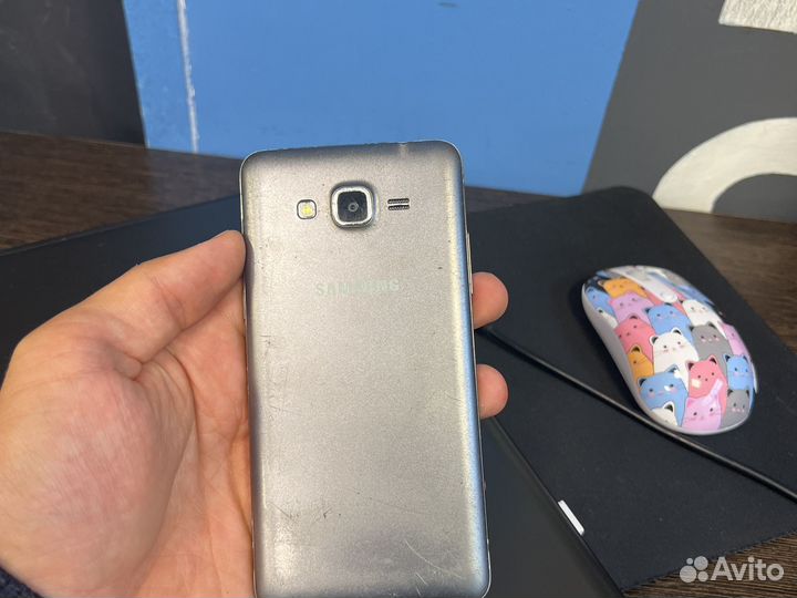 Телефон Samsung grand prime